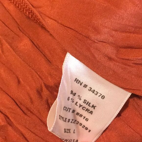 🍁Gasp Bell Sleeve Silky Top - Picture 7 of 7